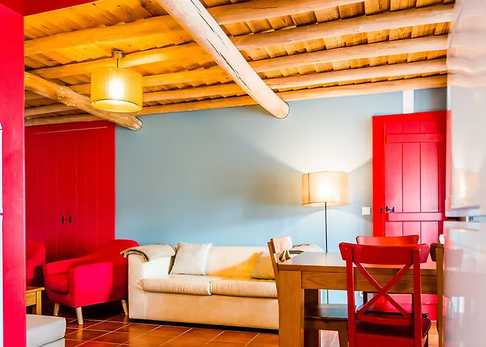 Alojamento de Turismo Rural Casa Da Padeira - *