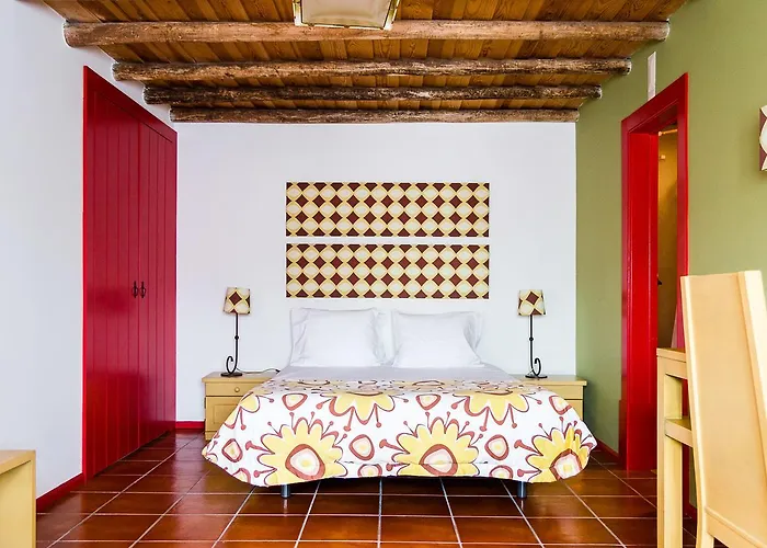 Casa Da Padeira - Alojamento de Turismo Rural Alcobaça